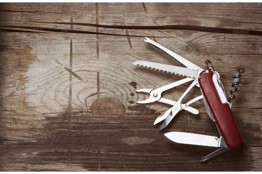 How To Carry A Swiss Army Knife 2 How To Carry A Swiss Army Knife